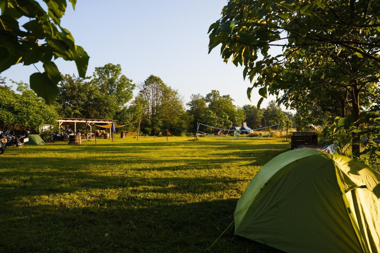 Camping @ Nogometni Golf Ljubljana Hotel Exterior photo